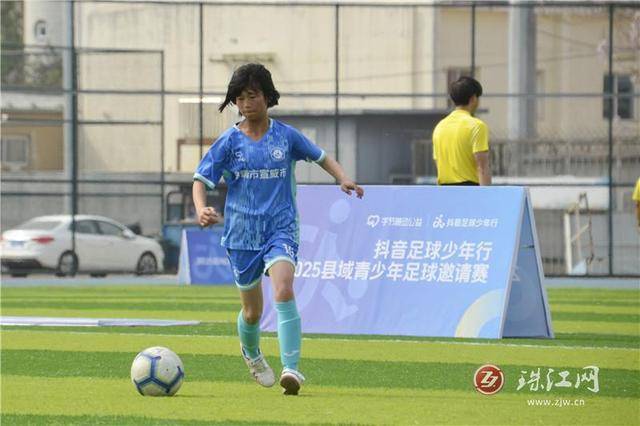 女足联赛球员荣获个人荣誉，技艺获得肯定